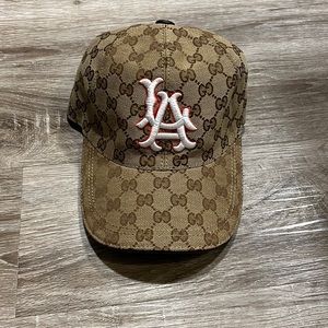 Not authentic Gucci X la baseball cap